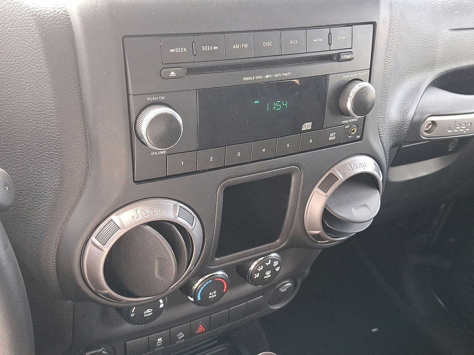 2018 Jeep Wrangler JK Sport S - Photo 14