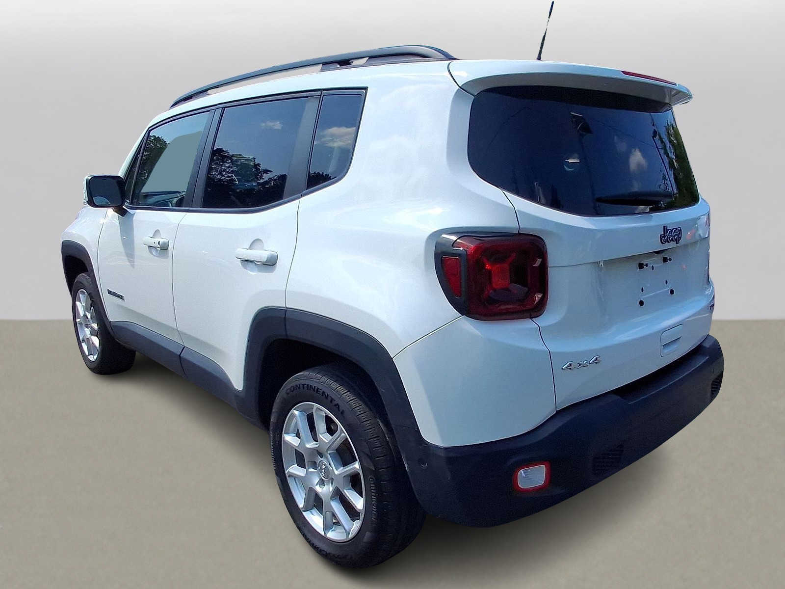 2021 Jeep Renegade Latitude - Photo 23