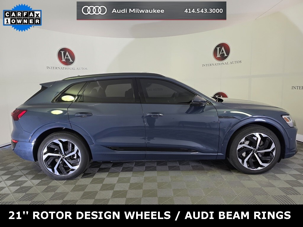 2024 Audi Q8 E-tron Premium Plus photo 3