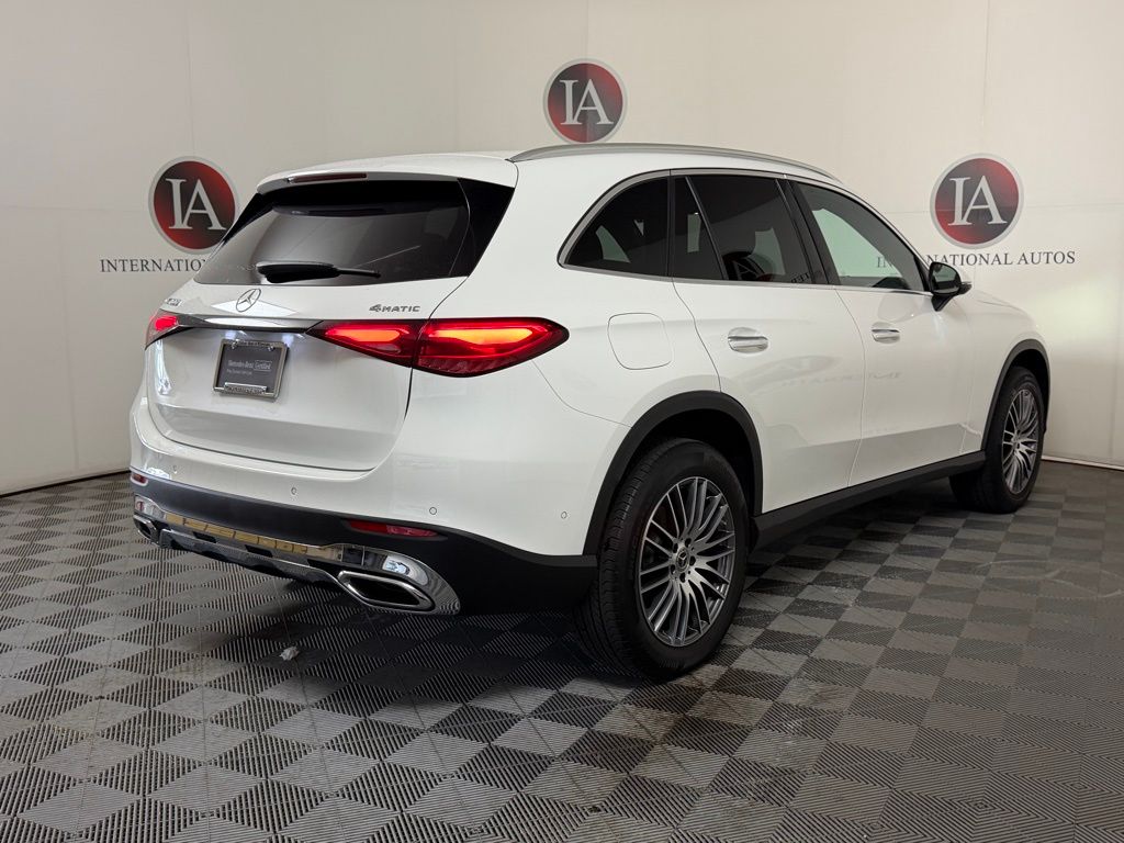 2025 Mercedes-Benz GLC Base - Photo 8