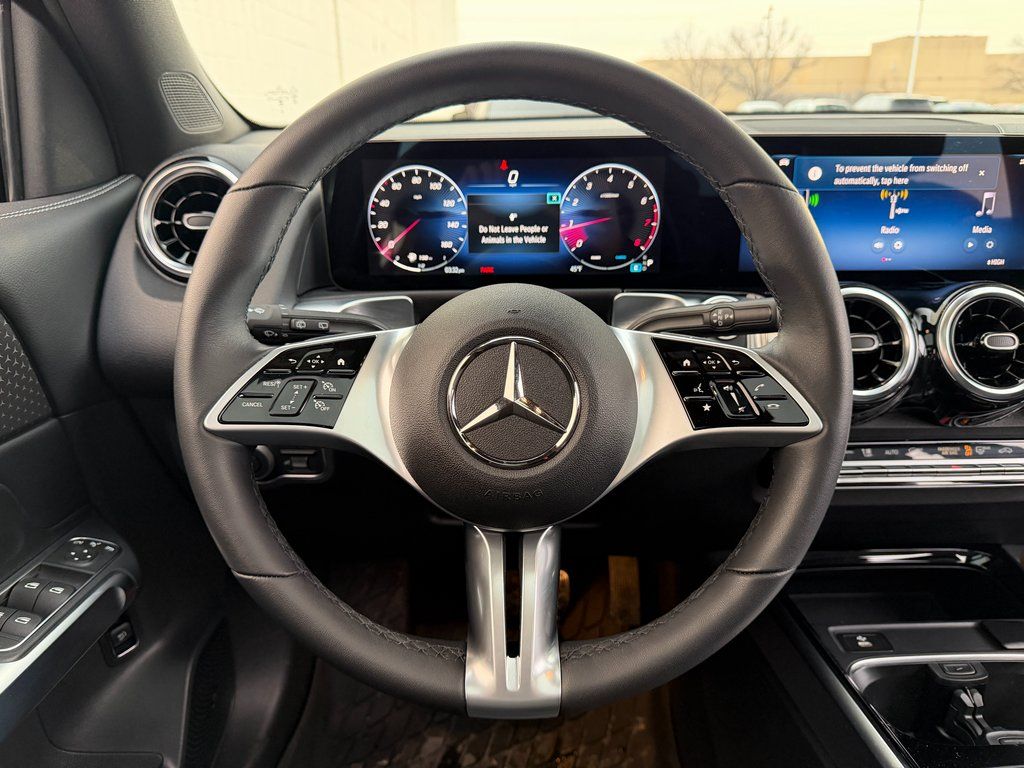 2026 Mercedes-Benz GLB GLB 250 - Photo 18