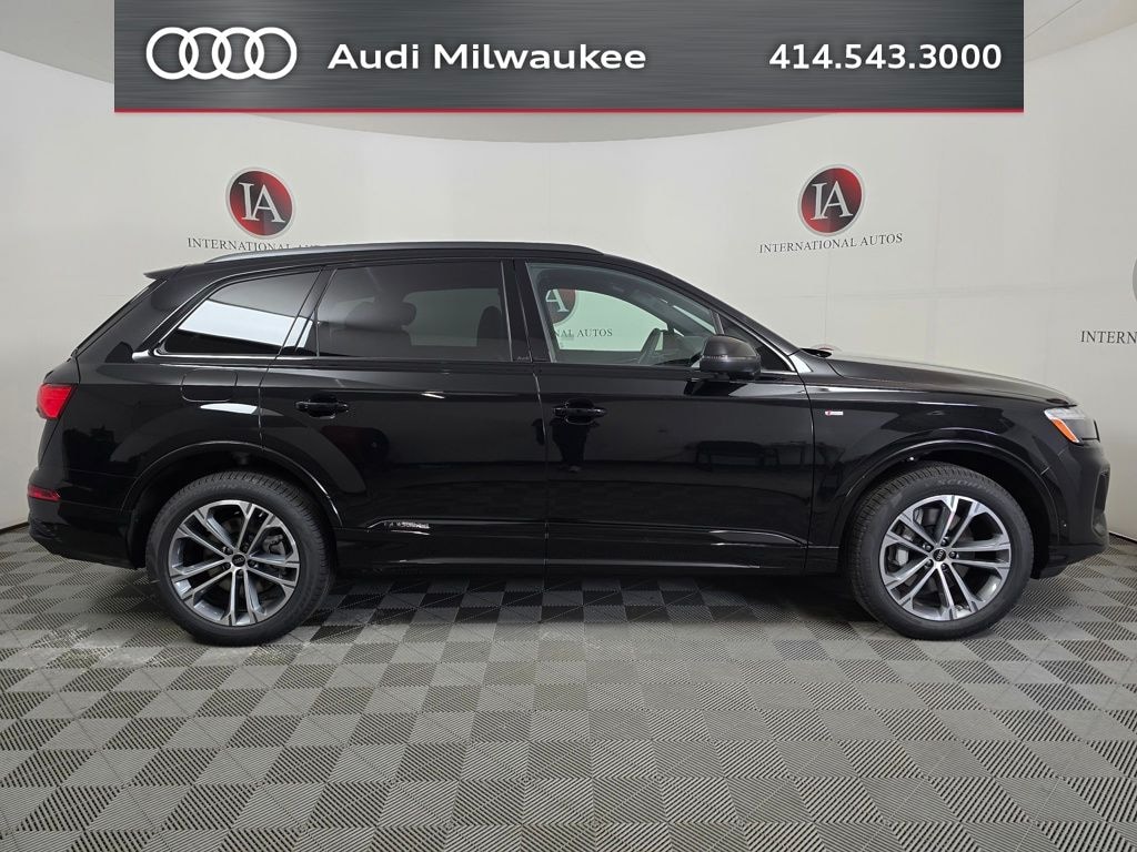 New 2026 Audi Q7 55 Premium SUV