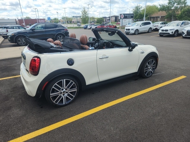 Used 2021 MINI Convertible S with VIN WMWWJ5C05M3N22995 for sale in West Allis, WI