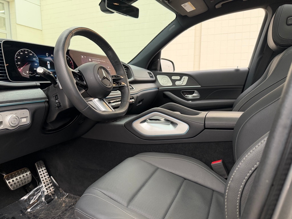2025 Mercedes-Benz GLS Base - Photo 4
