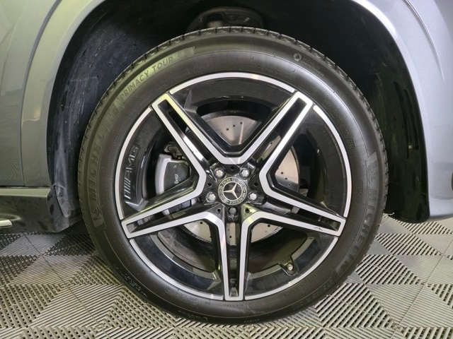 Used 2024 Mercedes-Benz GLS Base with VIN 4JGFF5KE5RB228622 for sale in West Allis, WI