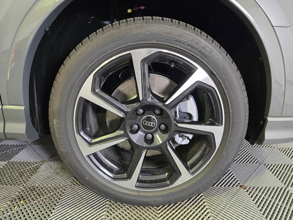 New 2025 Audi Q3 Premium Plus SUV