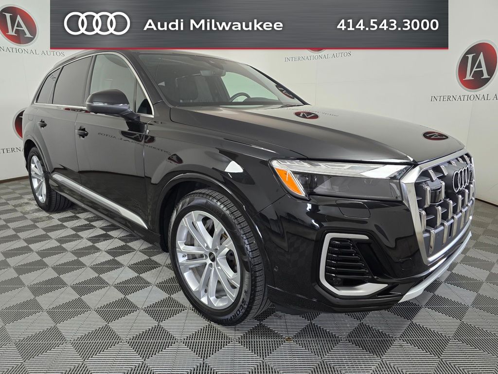 2025 Audi Q7 55 Premium Plus quattro Tiptronic's photo