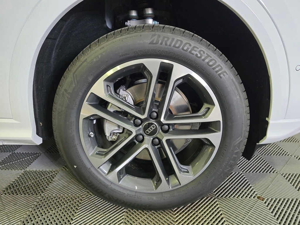 2025 Audi Q5 2.0T Premium photo 2