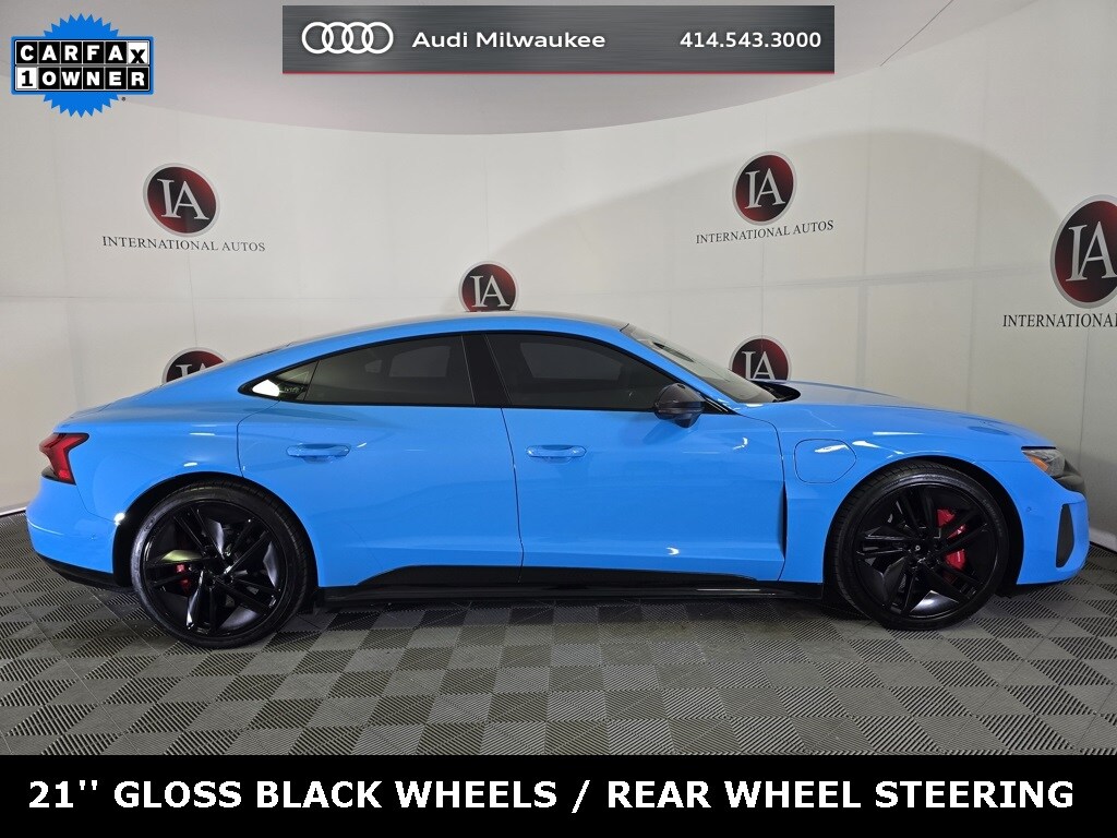 2022 Audi RS e-tron GT Base photo 3