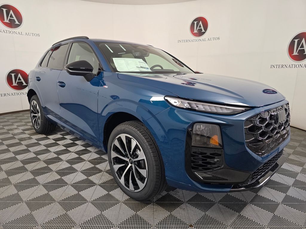 2026 Audi Q3 S line quattro's photo