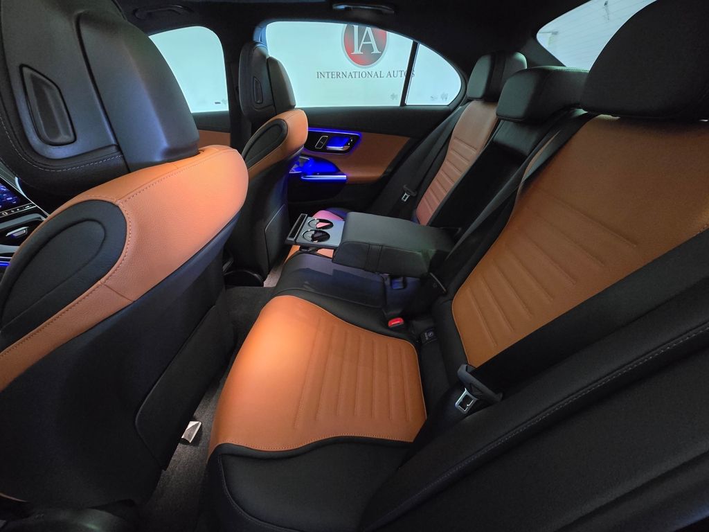 2026 Mercedes-Benz C-Class Sedan C 300 - Photo 13