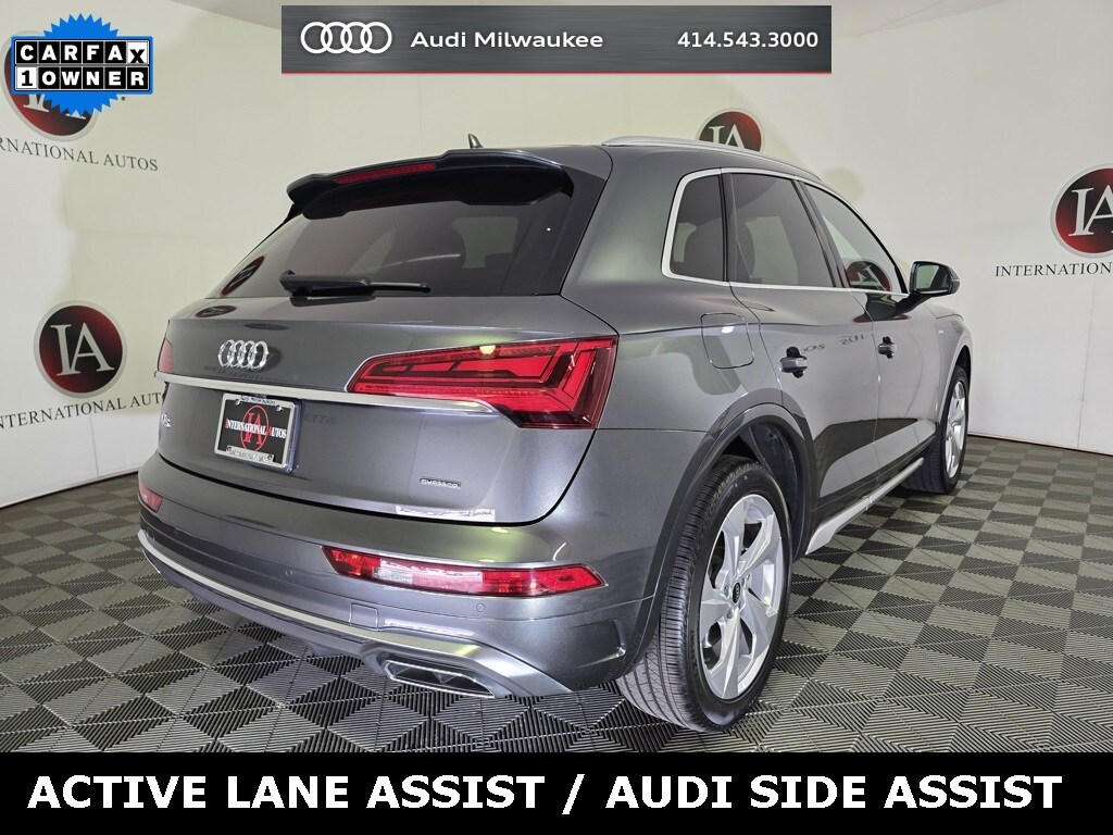 2022 Audi Q5 45 S line Premium Plus photo 3
