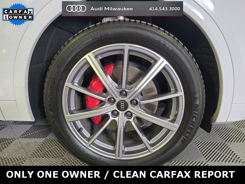 2024 Audi Q5 55 Premium Plus photo 2
