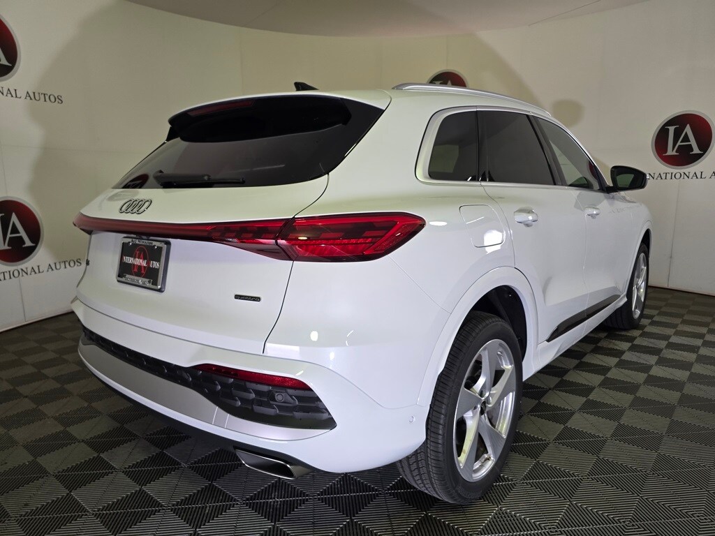 2025 Audi Q5 2.0T Premium Plus photo 4
