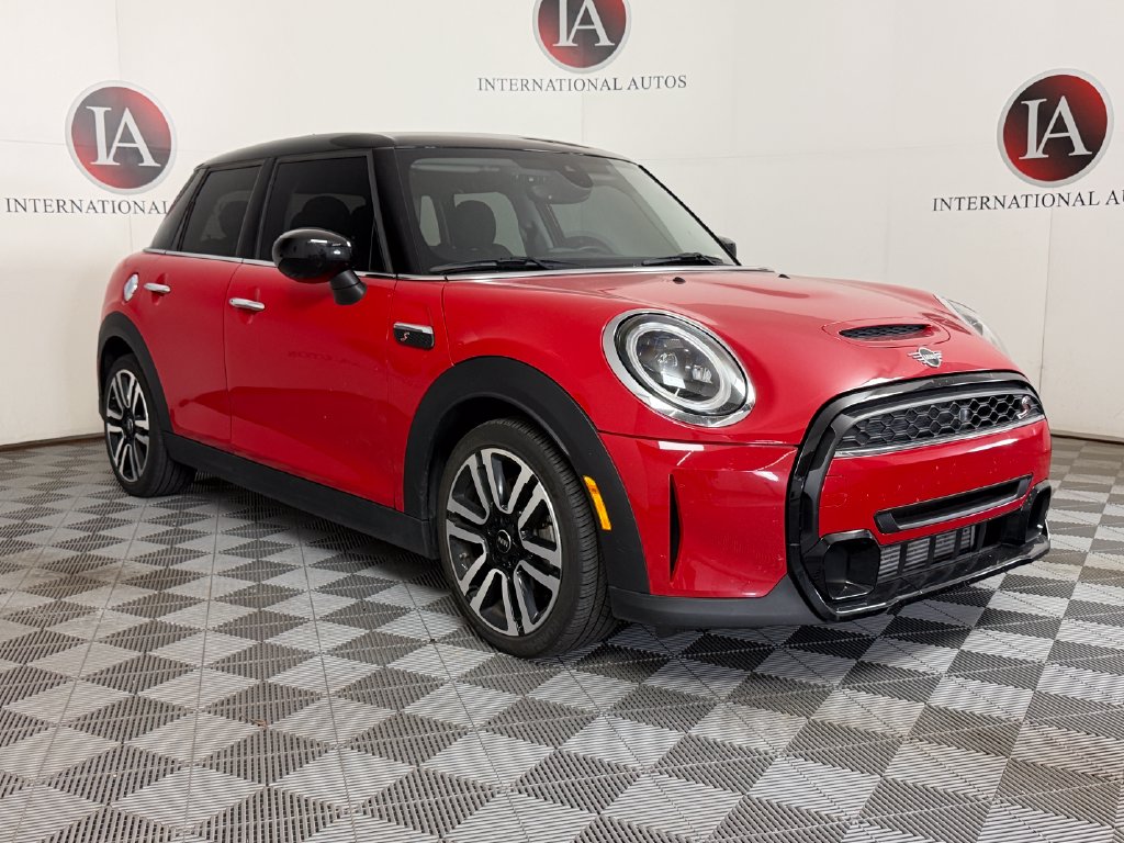 2024 MINI Hardtop 4 Door