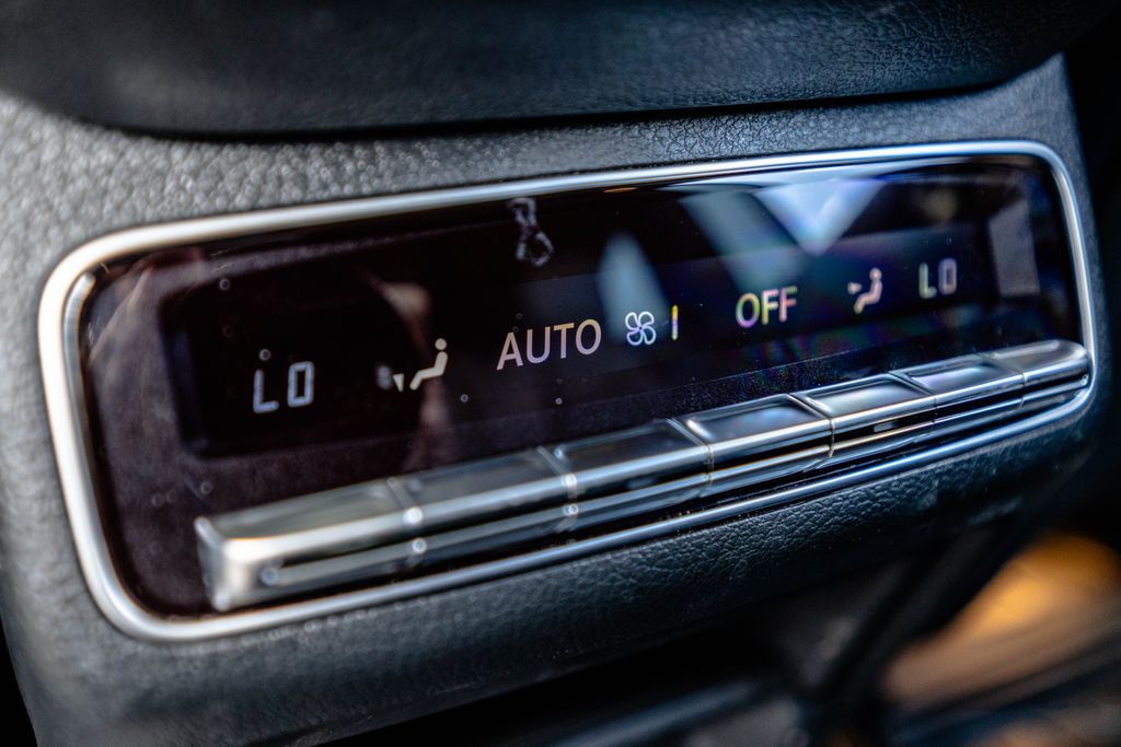 2026 Mercedes-Benz GLS Base - Photo 33