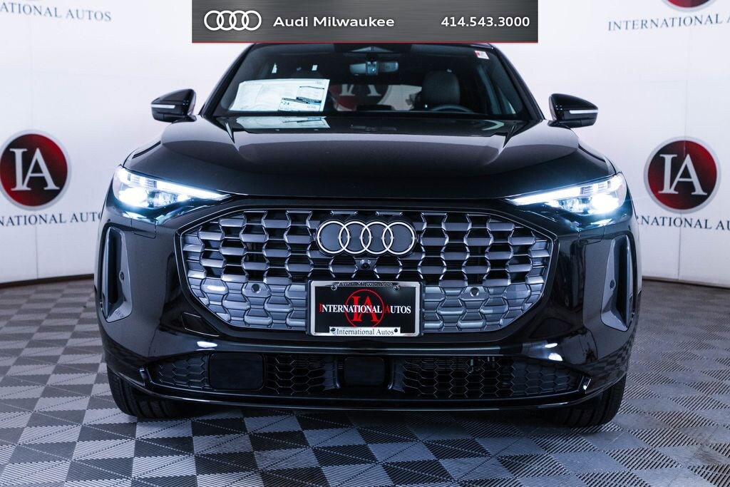 New 2026 Audi Q5 2.0T Premium Plus SUV