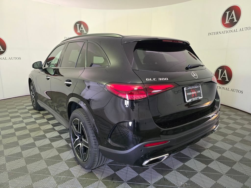 2026 Mercedes-Benz GLC Base - Photo 7