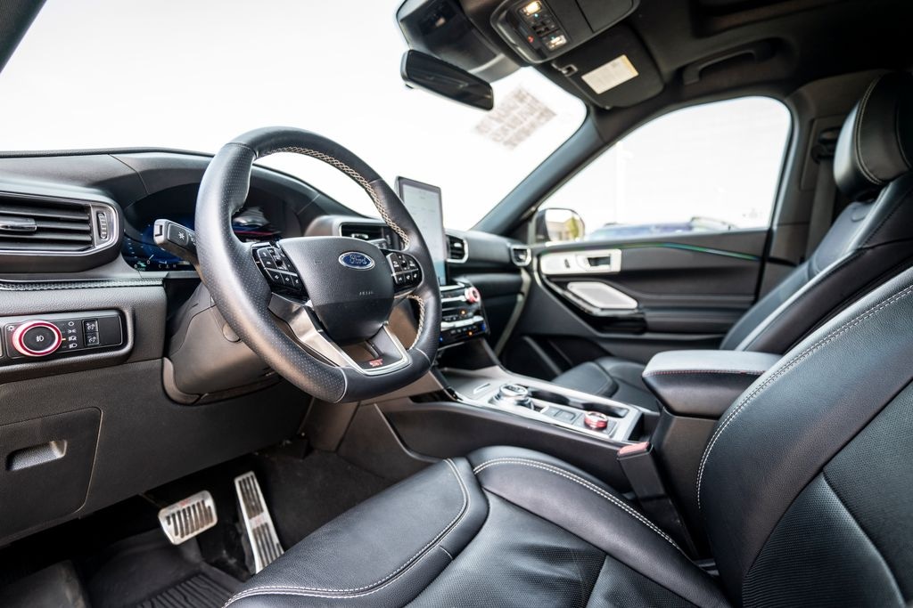 Used 2024 Ford Explorer ST SUV