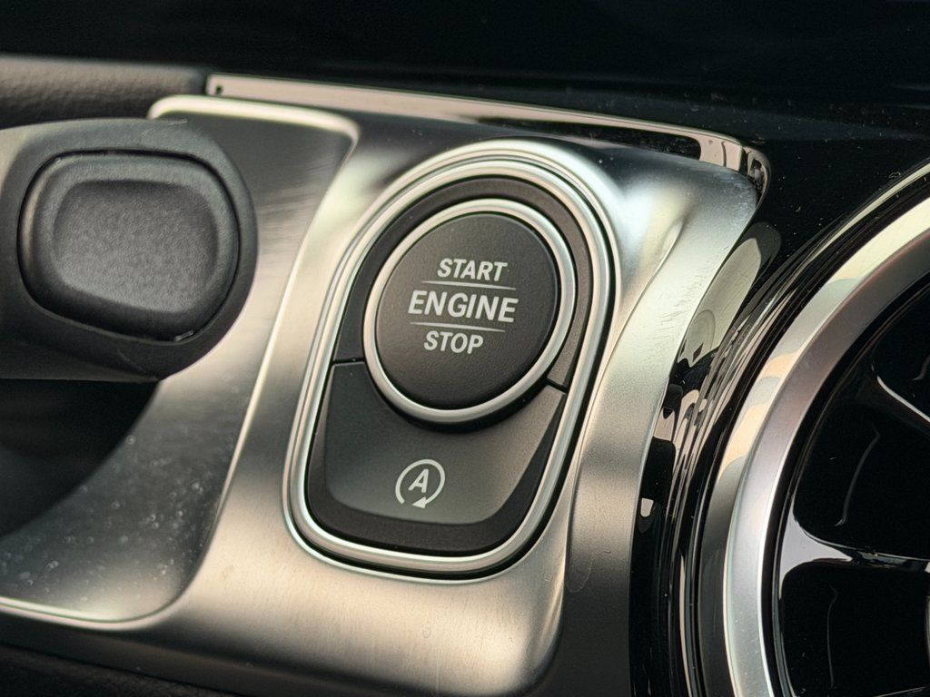 2026 Mercedes-Benz GLB GLB 250 - Photo 31