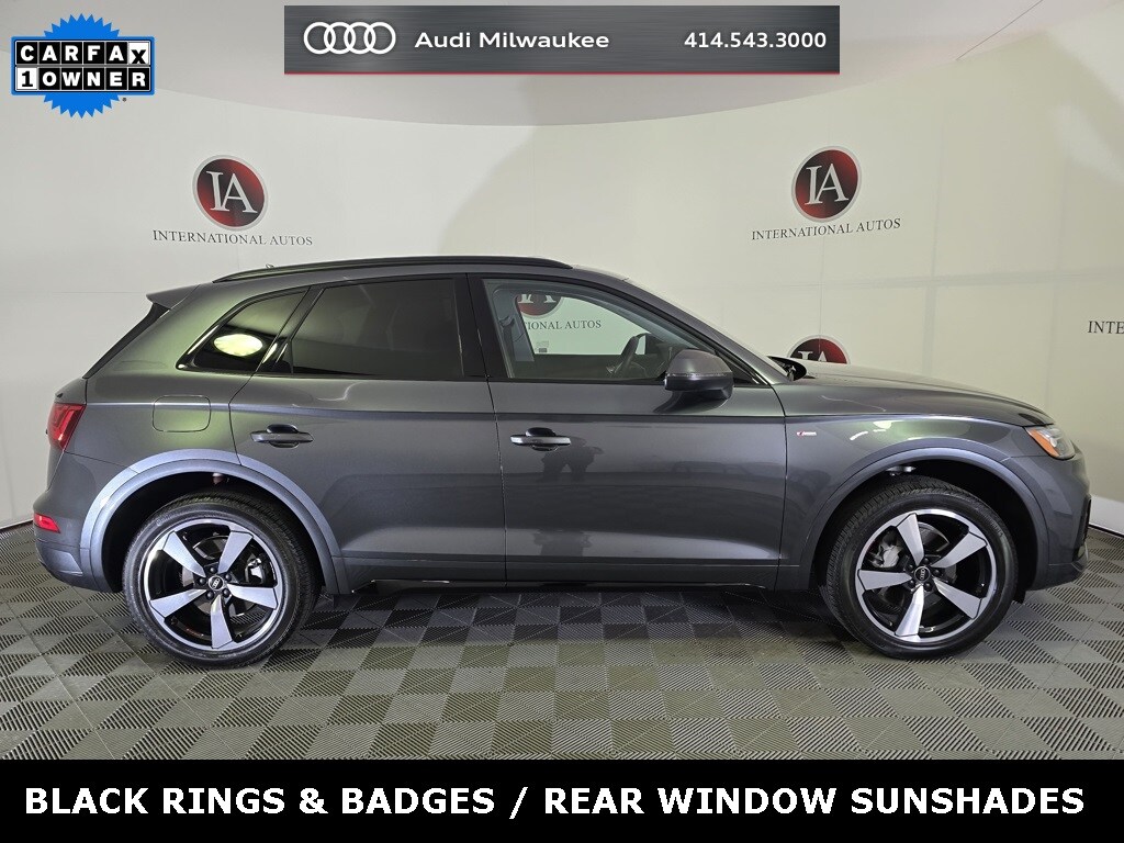 2023 Audi Q5 45 S line Premium Plus photo 2