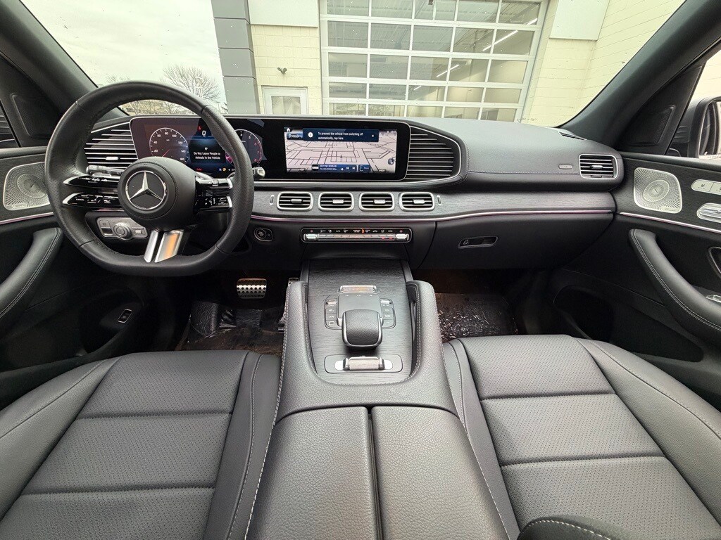 2025 Mercedes-Benz GLS Base - Photo 17
