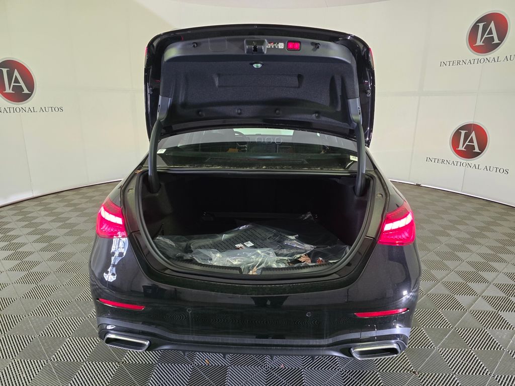 2026 Mercedes-Benz C-Class Sedan C 300 - Photo 9