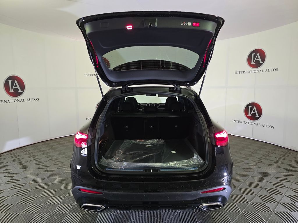 2026 Mercedes-Benz GLC Base - Photo 8