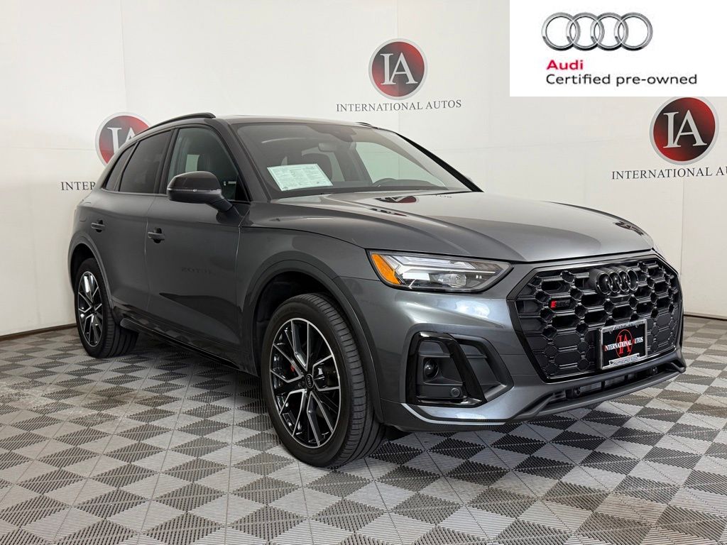 2023 Audi SQ5 Premium Plus's photo