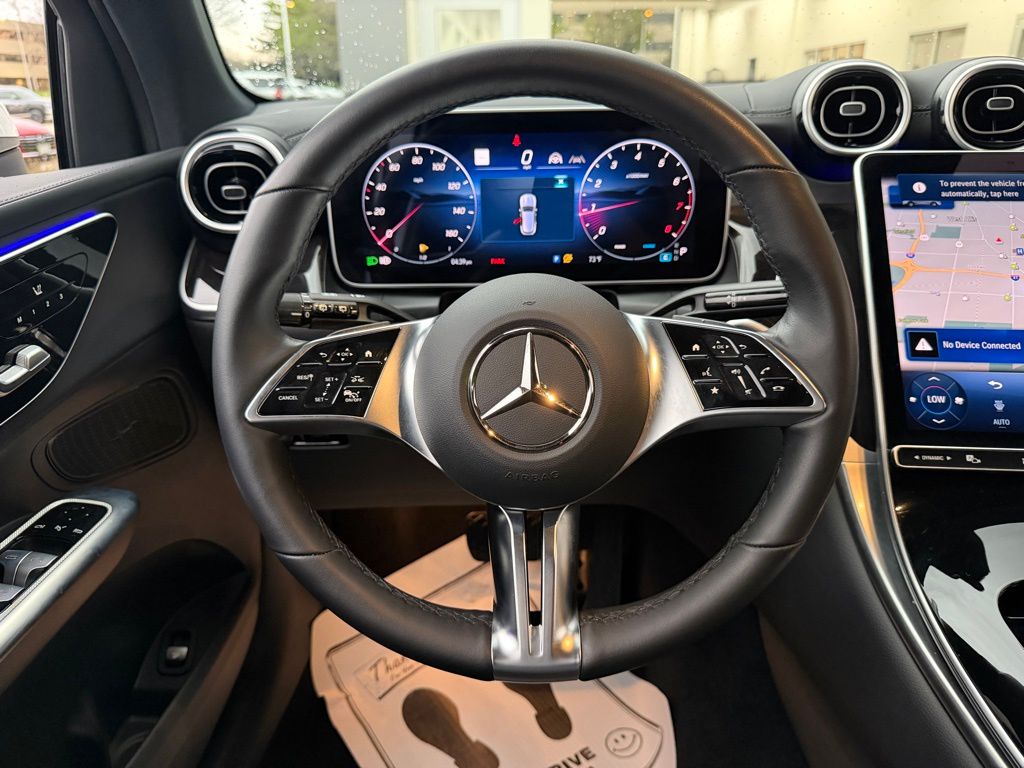 2025 Mercedes-Benz GLC Base - Photo 17