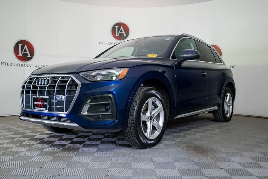 2023 Audi Q5 40 Premium photo 2
