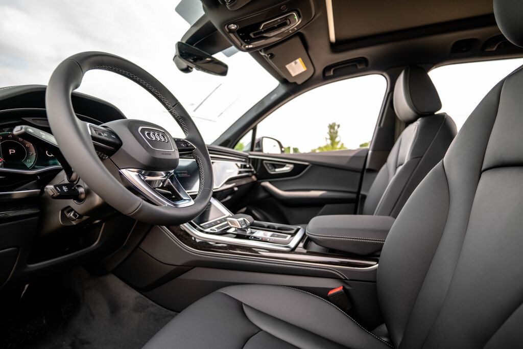 New 2026 Audi Q7 45 Premium Plus SUV