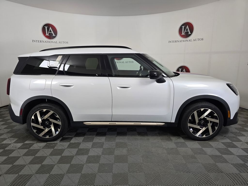 Used 2025 MINI Countryman Iconic SUV