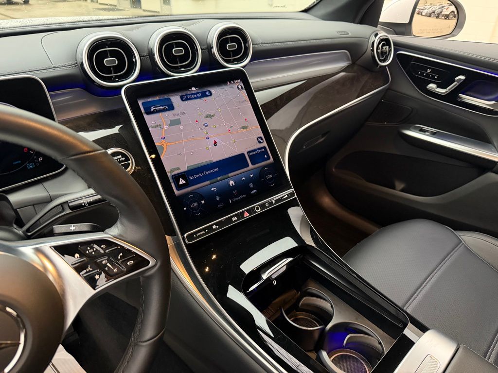 2025 Mercedes-Benz GLC Base - Photo 24