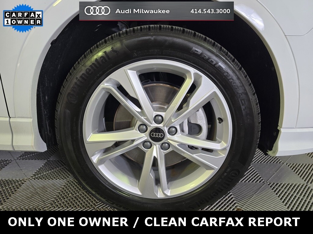 2024 Audi Q3 S line Premium Plus photo 2