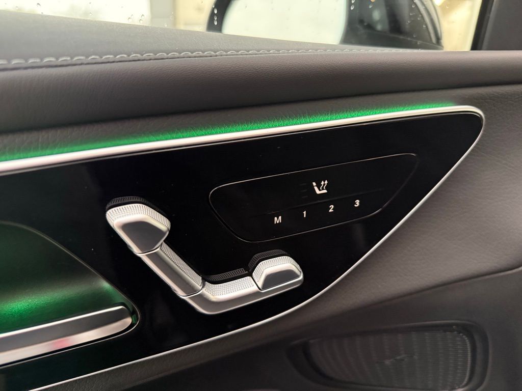 2025 Mercedes-Benz GLC Base - Photo 20