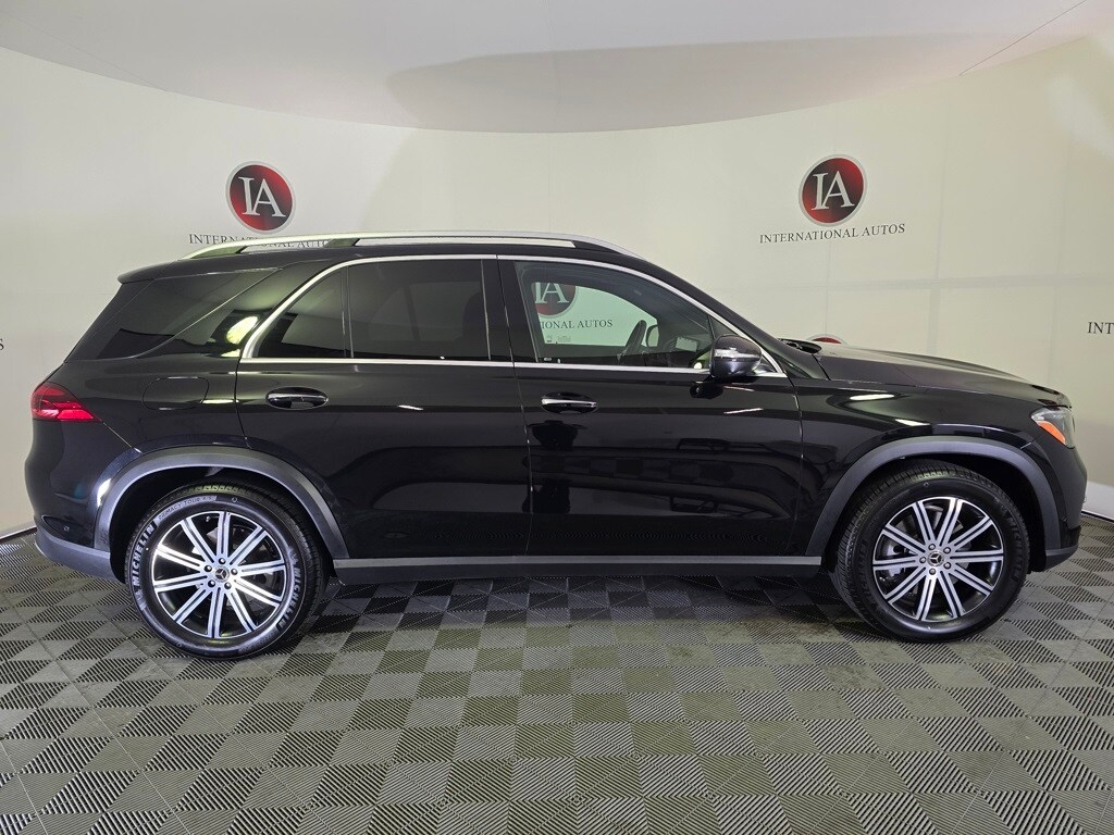 2025 Mercedes Benz GLE 450 4MATIC photo 3