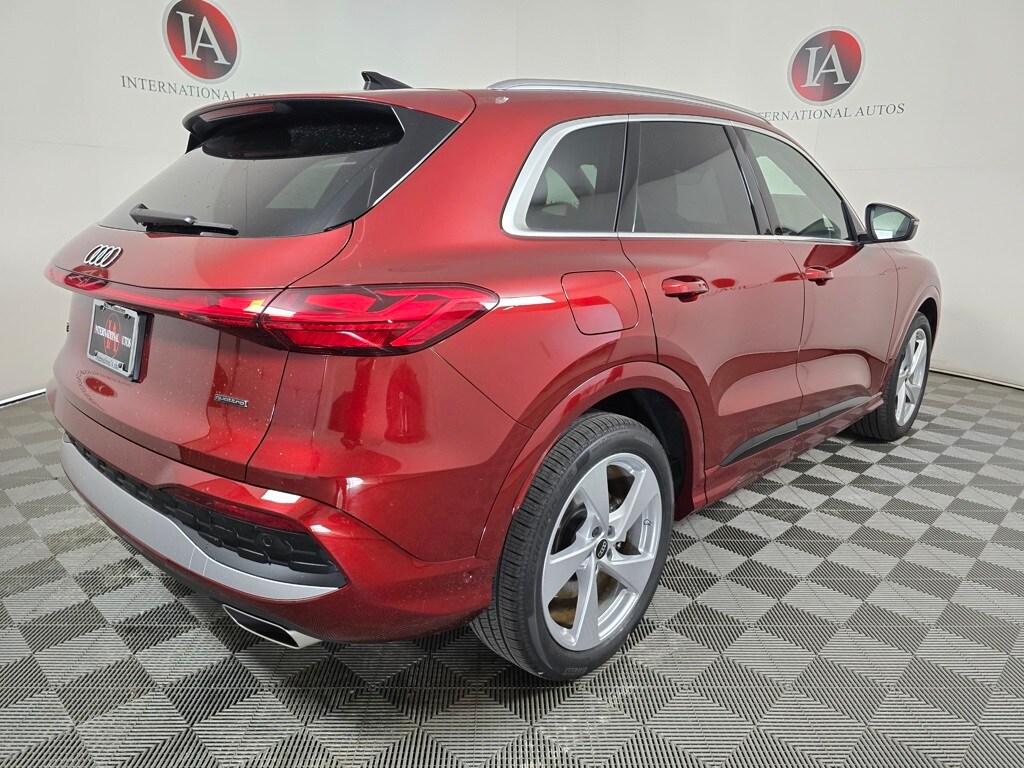 New 2025 Audi Q5 2.0T Prestige SUV