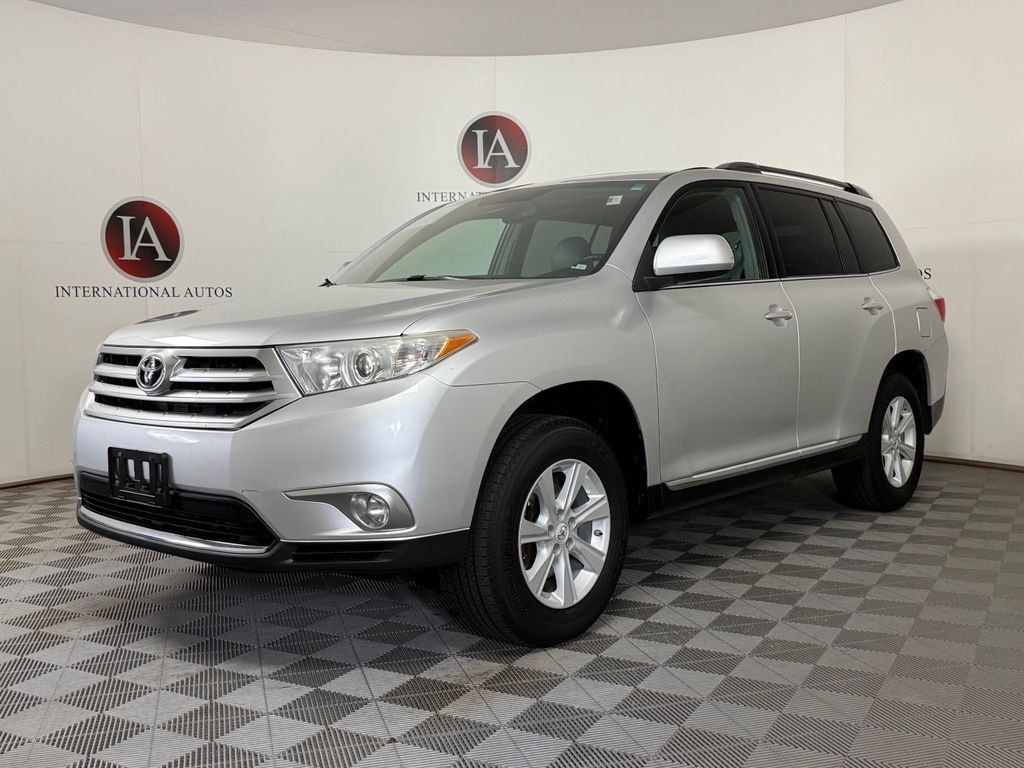 Used 2012 Toyota Highlander SE SUV