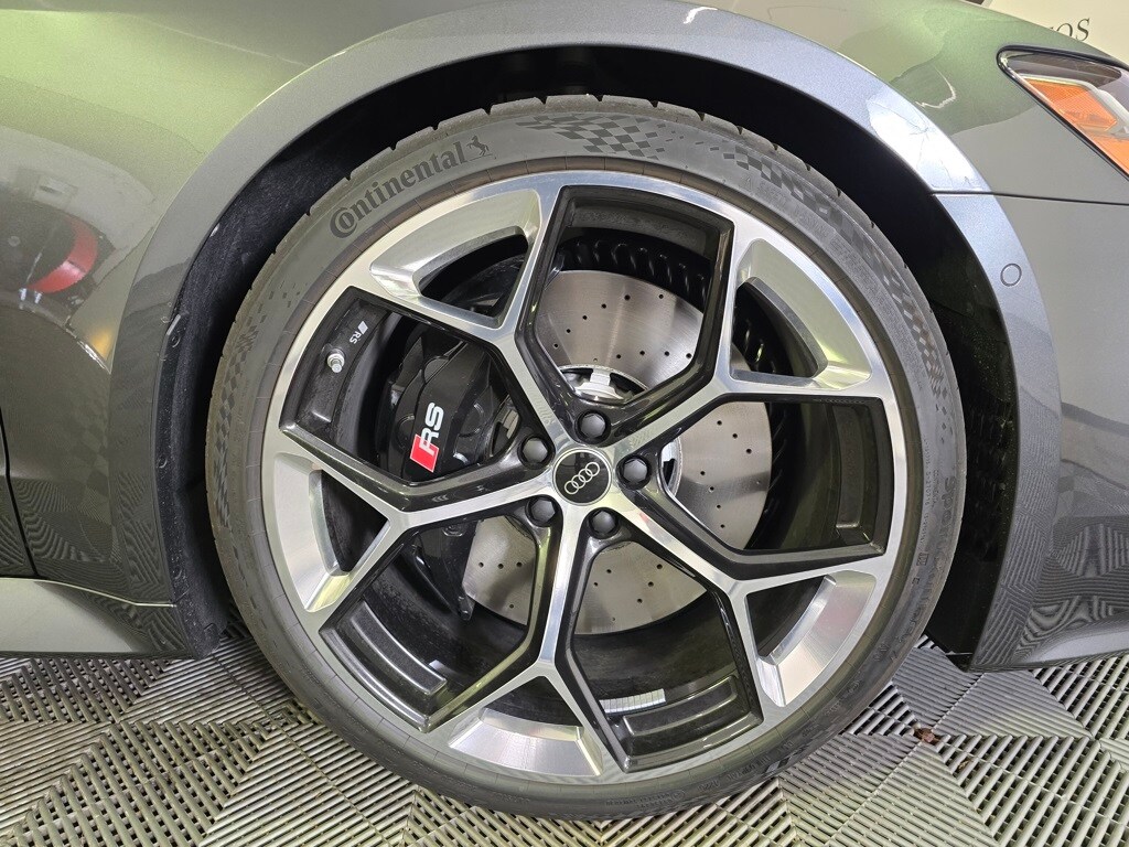 2026 Audi RS 7 Performance Base photo 2