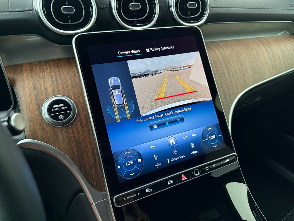 2025 Mercedes-Benz GLC Base - Photo 24