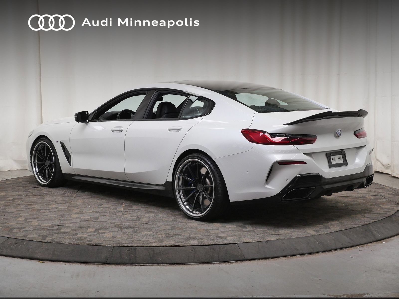 Thumbnail: 2020 BMW 8 Series - 3