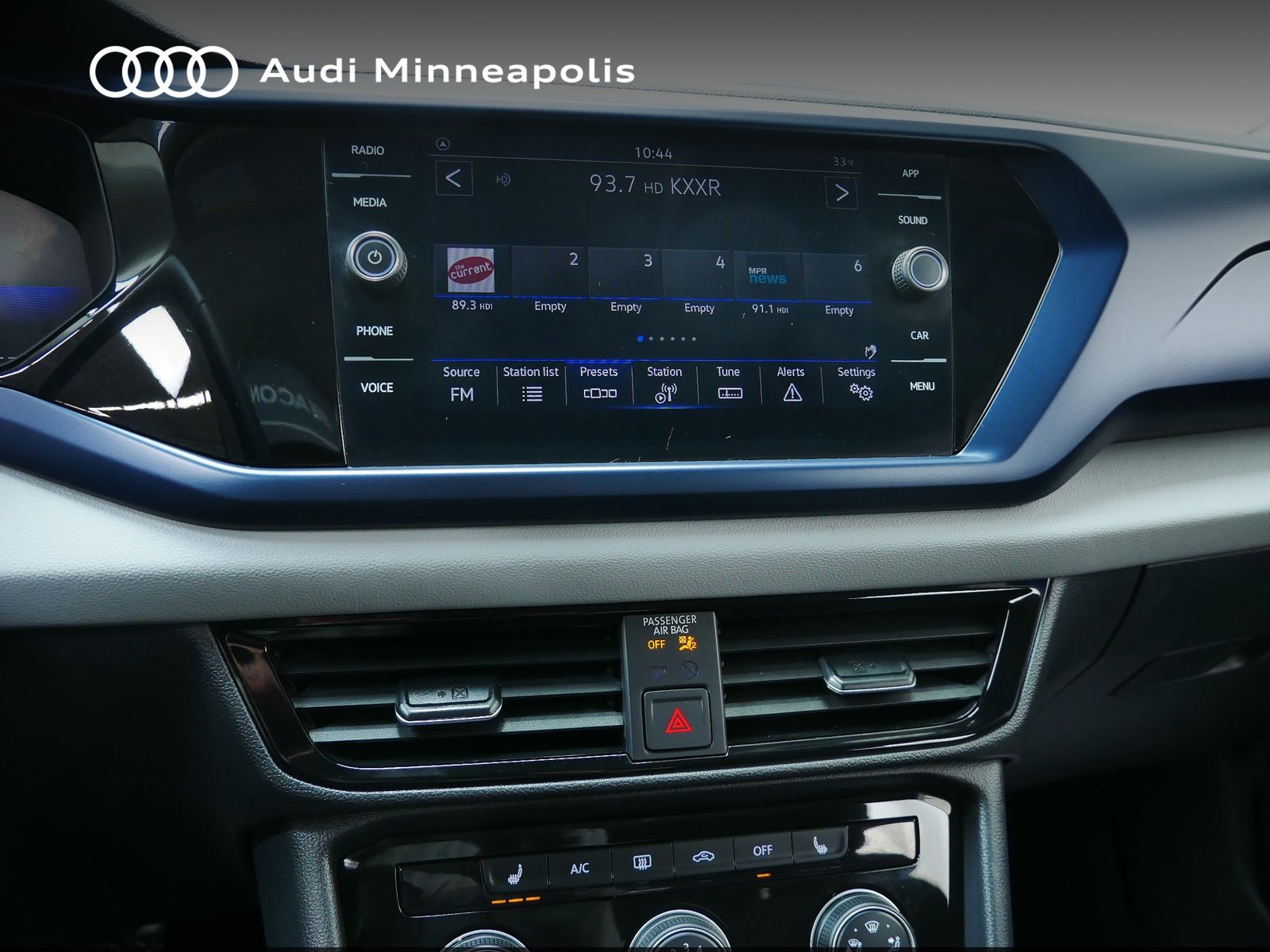 Thumbnail: 2023 Volkswagen Taos - 24