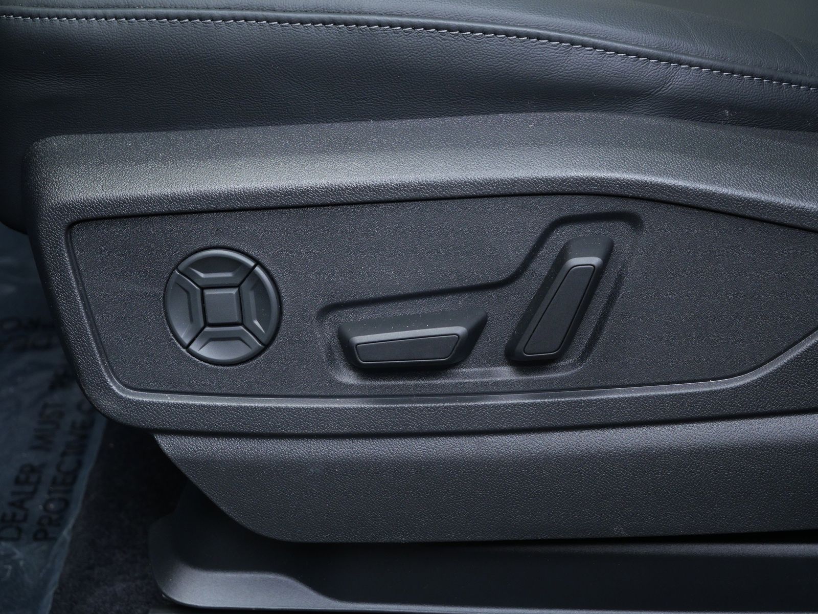 Thumbnail: 2025 Audi Q5 - 11