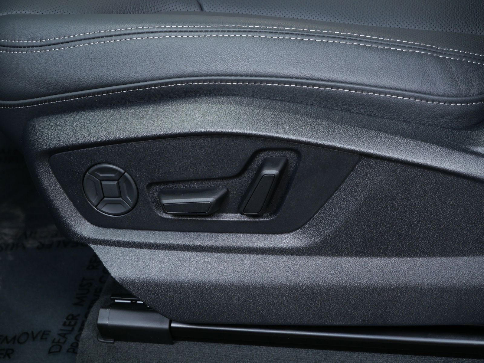 Thumbnail: 2026 Audi Q8 - 11