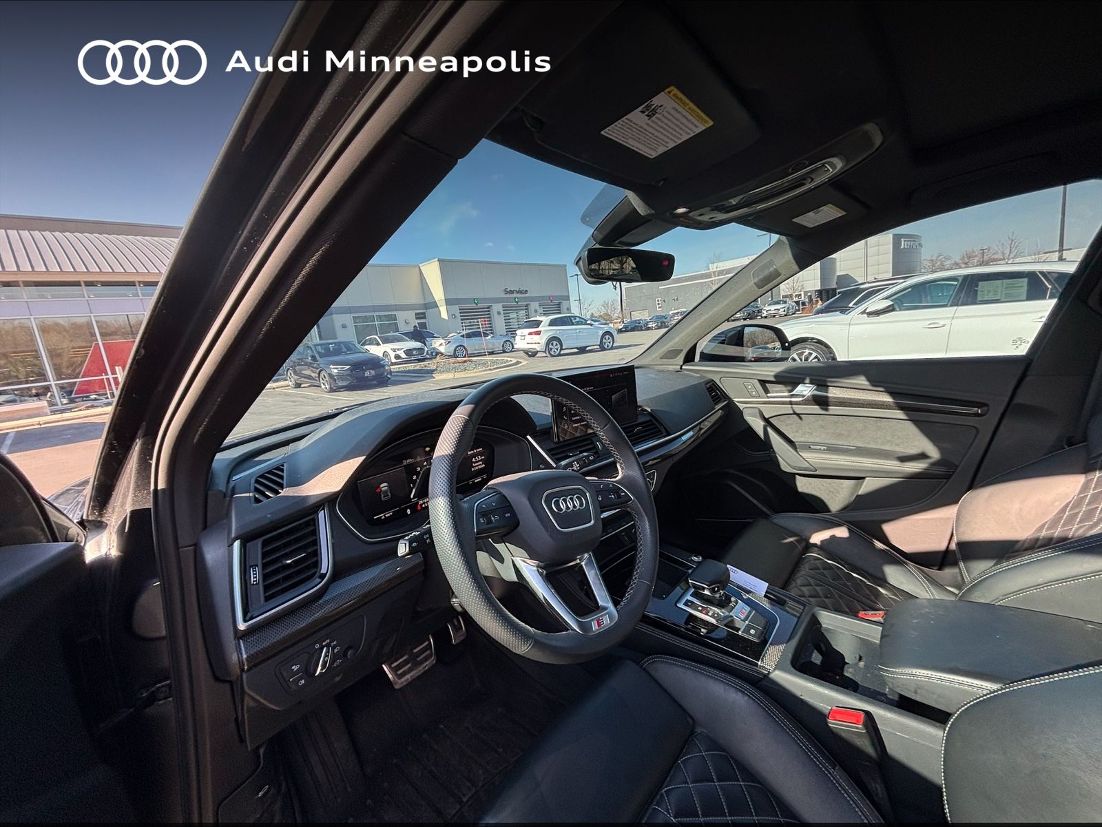 Thumbnail: 2024 Audi SQ5 - 13