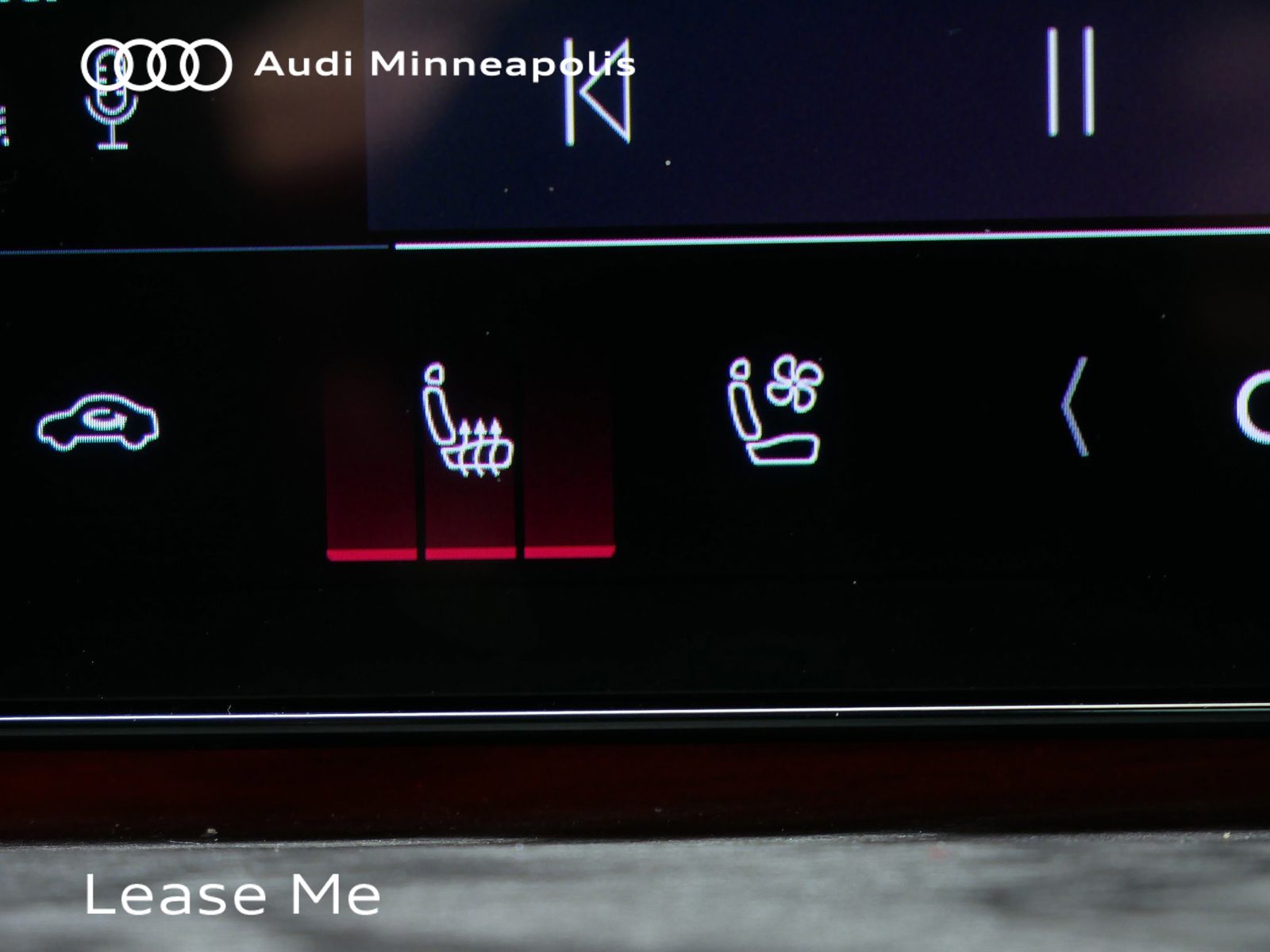 Thumbnail: 2025 Audi Q5 - 30