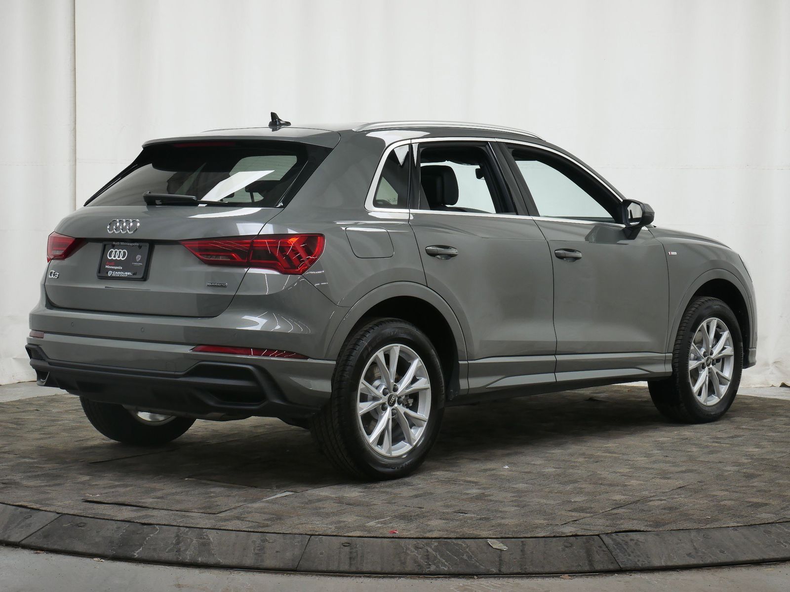 Thumbnail: 2025 Audi Q3 - 6