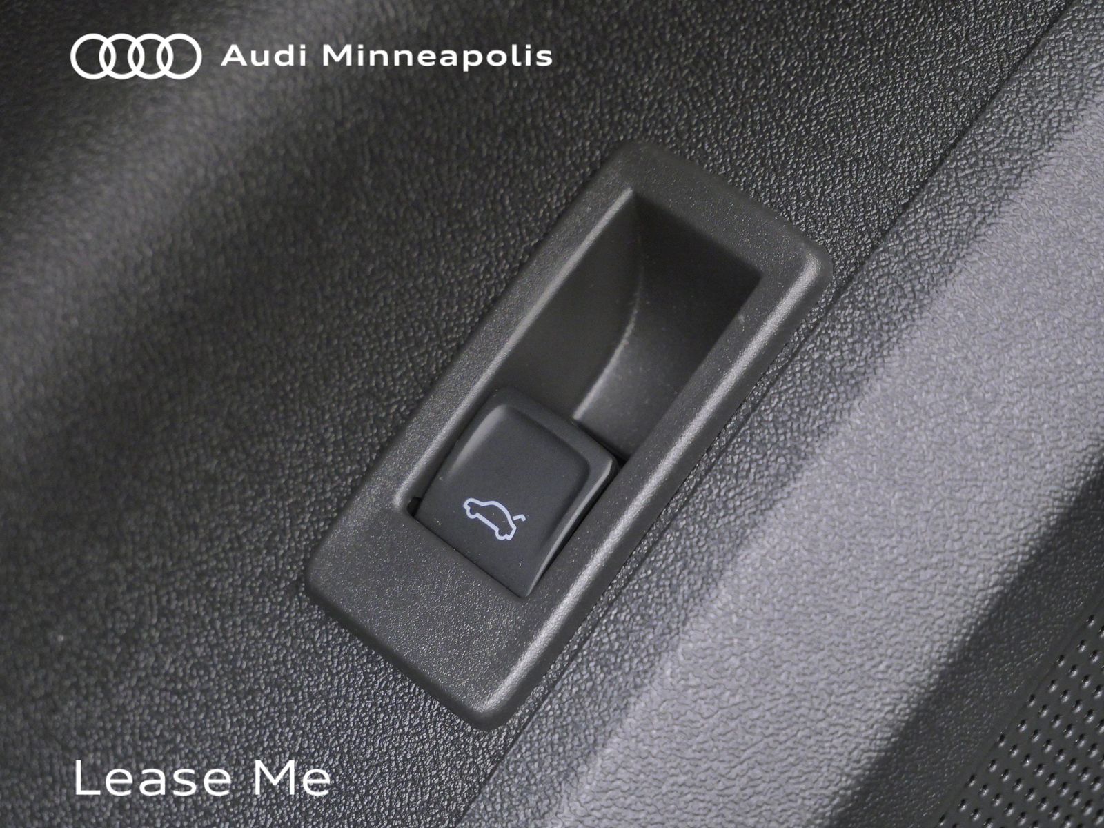 Thumbnail: 2025 Audi Q5 - 18