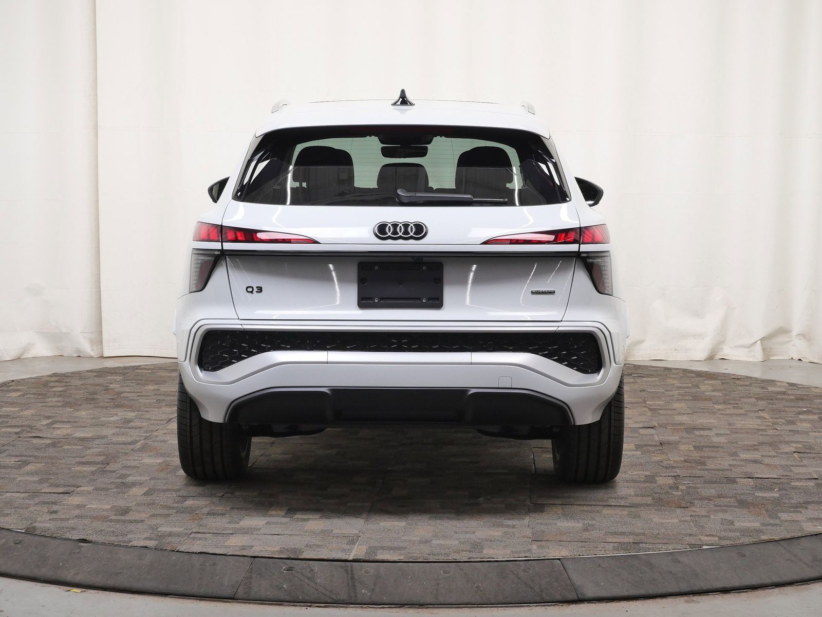 Thumbnail: 2026 Audi Q3 - 5
